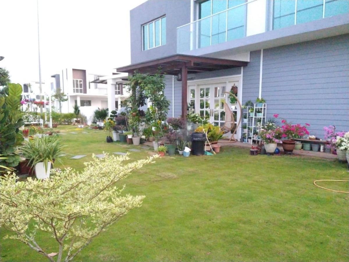 Vila Casa View Cybersouth Kampung Dengkil Exteriér fotografie